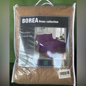 Borea King size quilted coverlet bedding set with shams. Tan .Unopened NWOT.
